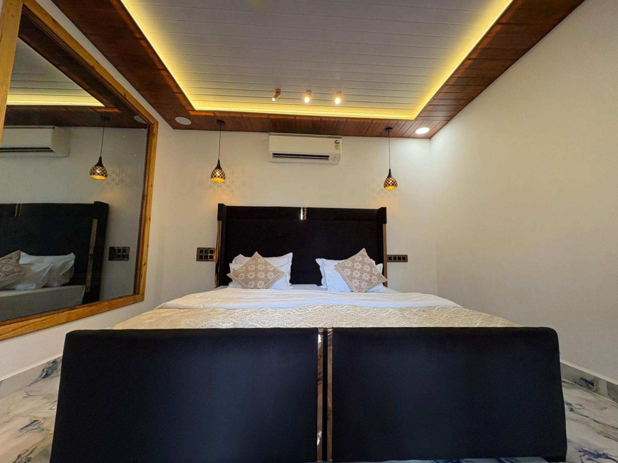 The Charming Nights Hotel Bãi biển Bãi biển Palolem Ngoại thất bức ảnh