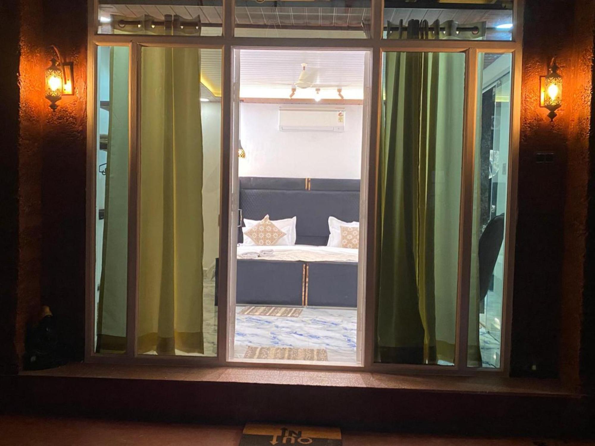 The Charming Nights Hotel Bãi biển Bãi biển Palolem Ngoại thất bức ảnh